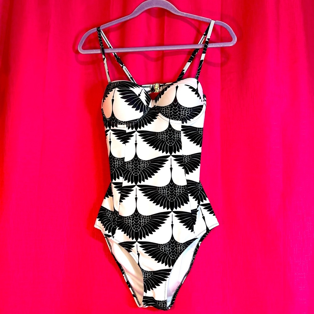 Cupshe Black and White One Piece Swimsuit